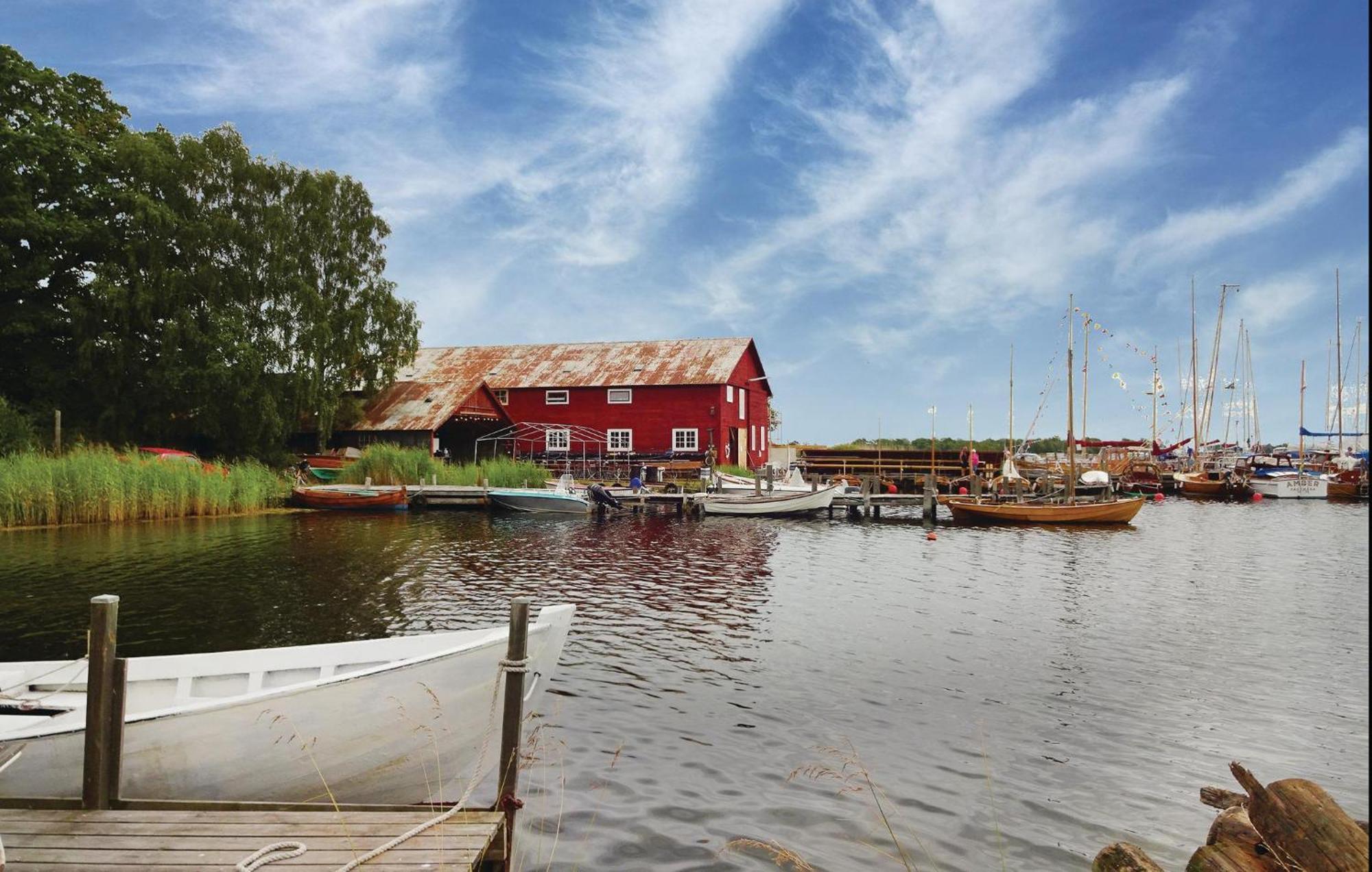 Gorgeous Home In Ronneby With House Sea View Zewnętrze zdjęcie